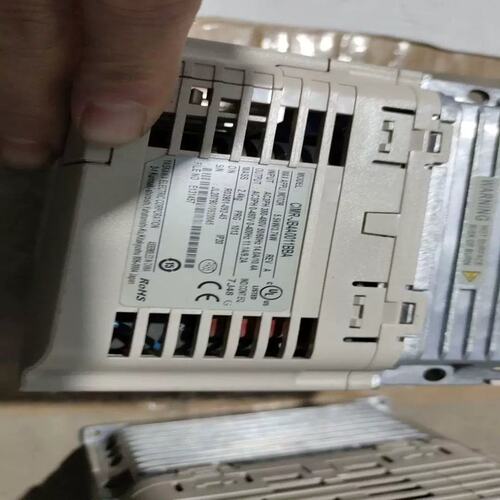议价J1000/CIMR-JB4A0011BBA/3.7KW