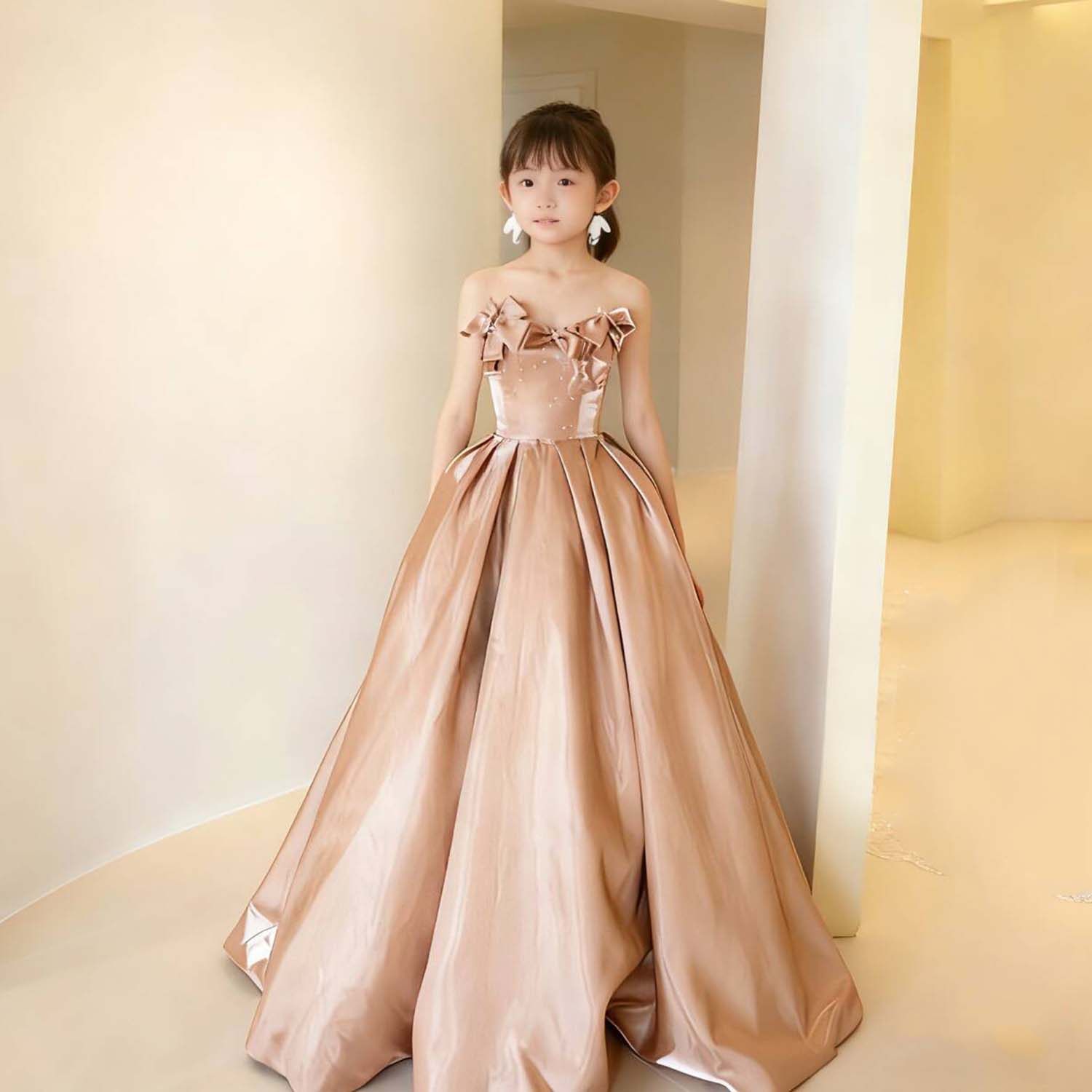 女童公主裙韩版婚礼花童女孩生日礼服儿童轻奢主持缎布钢琴演出服