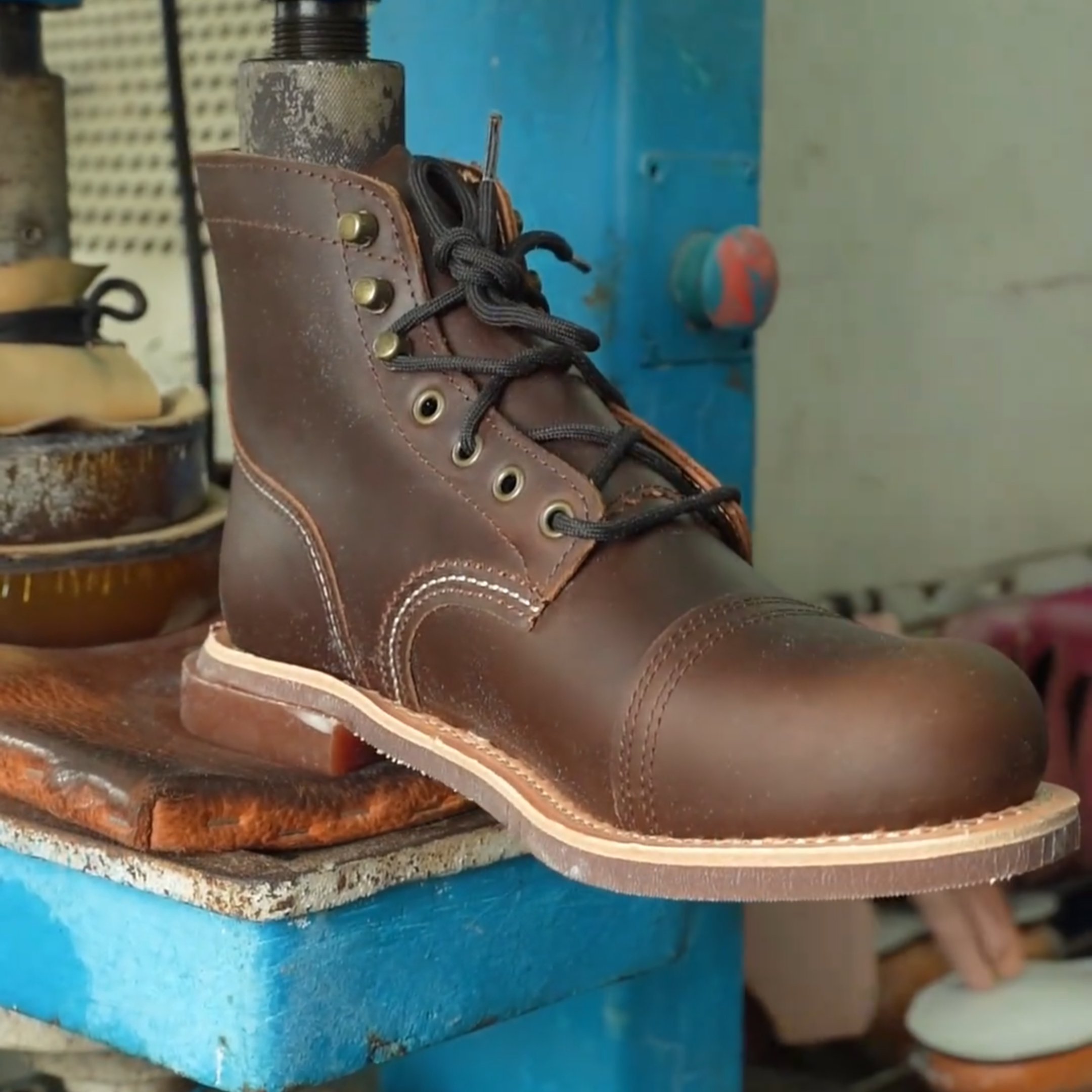 875 工装靴美式复古牛皮秋冬油蜡皮户外男款潮流马丁短靴