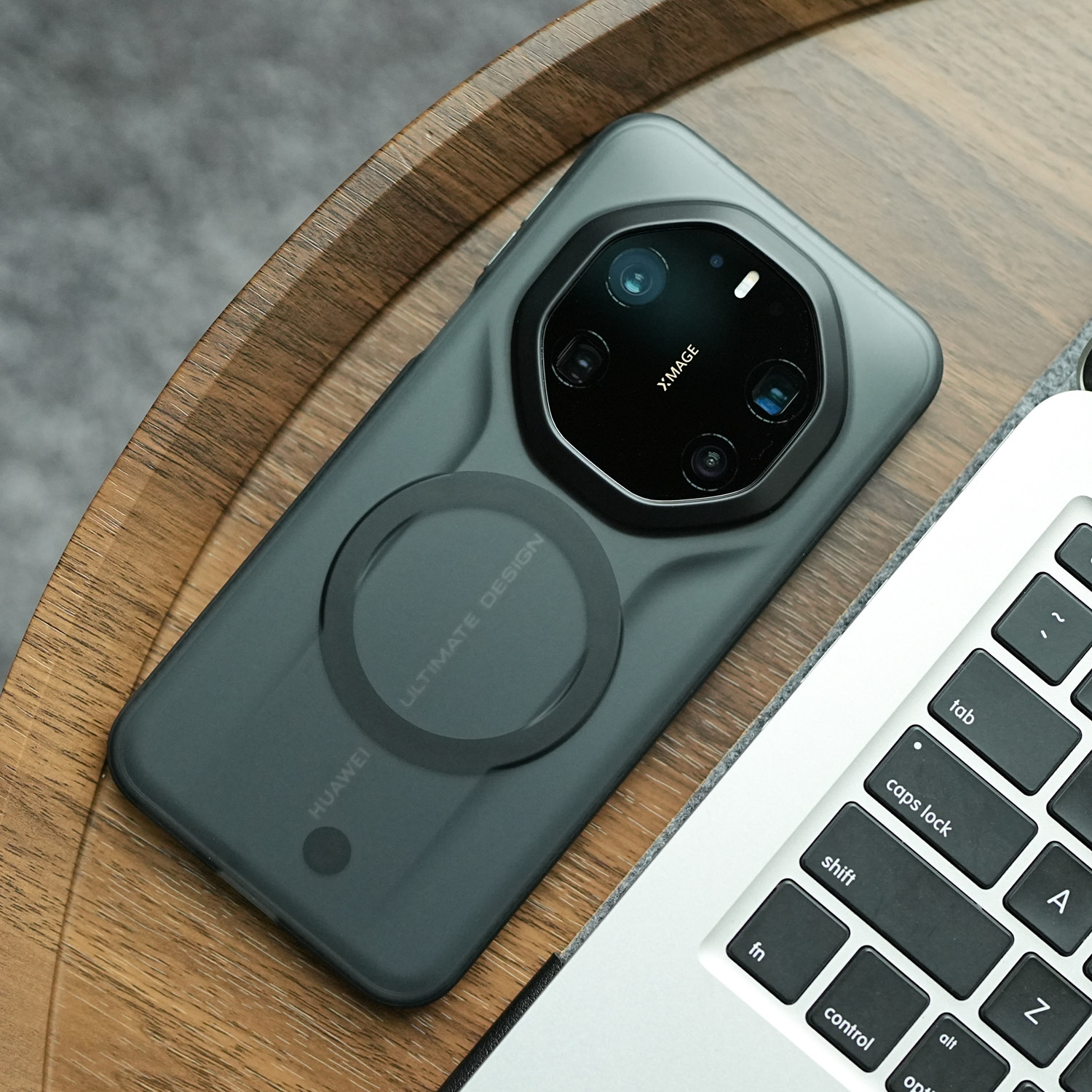 米斯登适用华为Mate80RS非凡大师遁甲磨砂手机壳全包软胶气囊防摔magsafe磁吸保护套简约高档透明金属按键ins