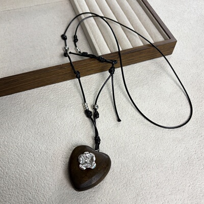 中国风国潮木质爱心花朵抽拉项链新中式复古时尚高级感毛衣链配饰