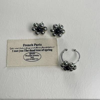 网红气质精致手工串珠花朵耳钉戒指时尚简约通勤高级感潮流饰品女