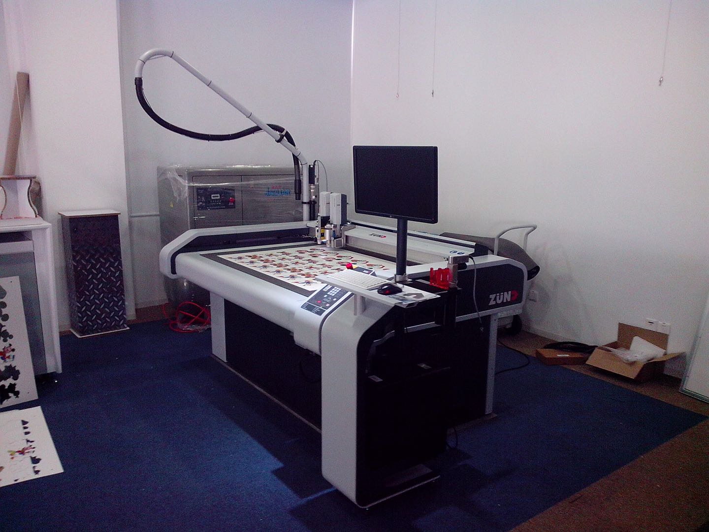 香港瑞士二手ZUND迅特新款S3M800CCD定位相机定位切割含安装培训