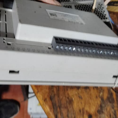 陆杰科技PLC工控板7寸触摸屏一体机MS3U70-1616M--议价商品