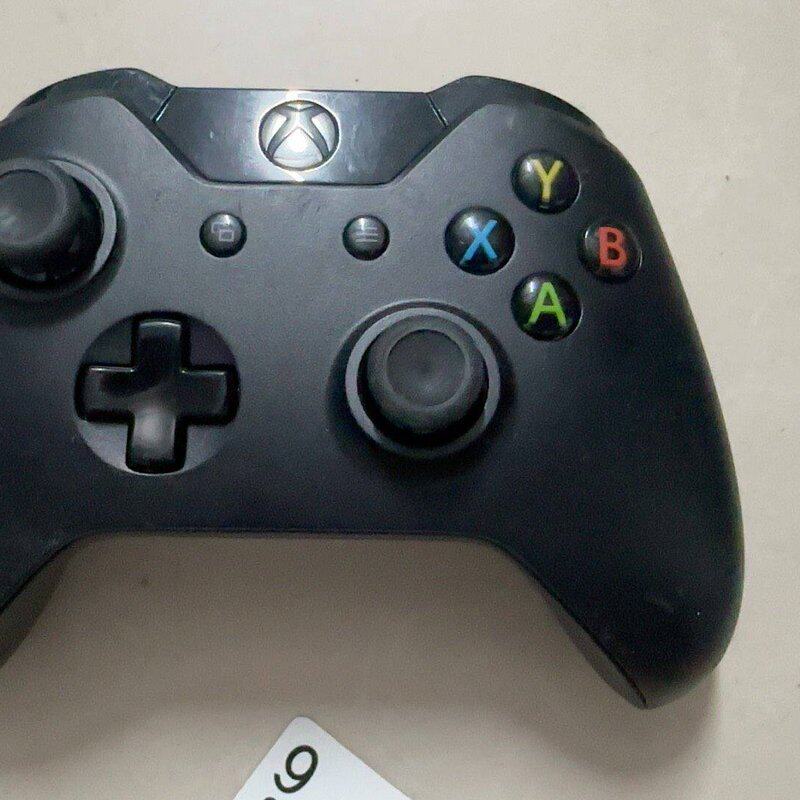 Xboxone手柄1697 实物如图 功能正常 裸机 所见所--议价商品