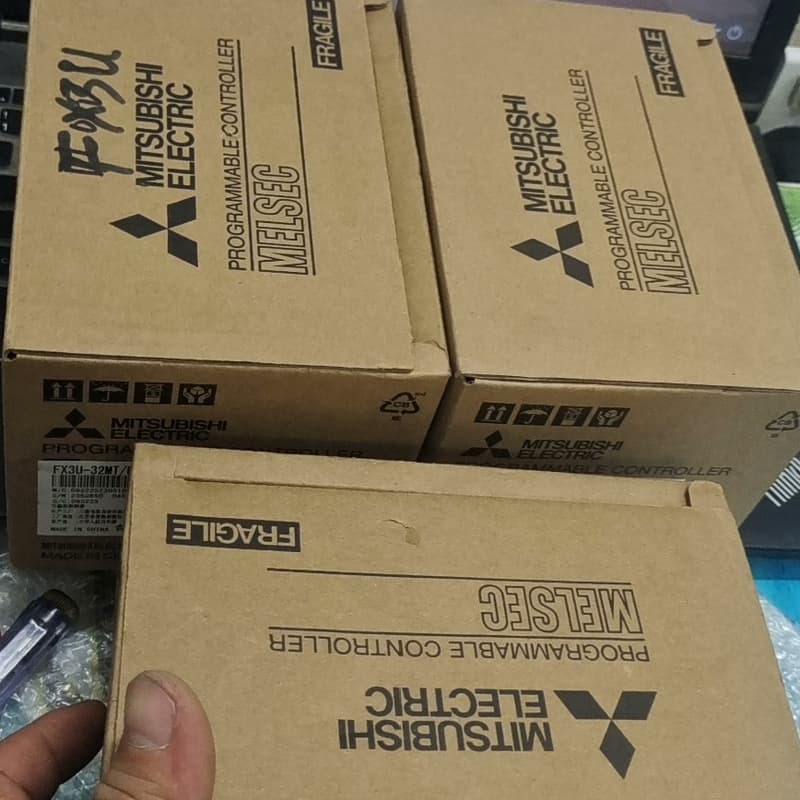 FX3U-32MT 全新原装正品三菱plc 盒码一致包好包邮--议价商品