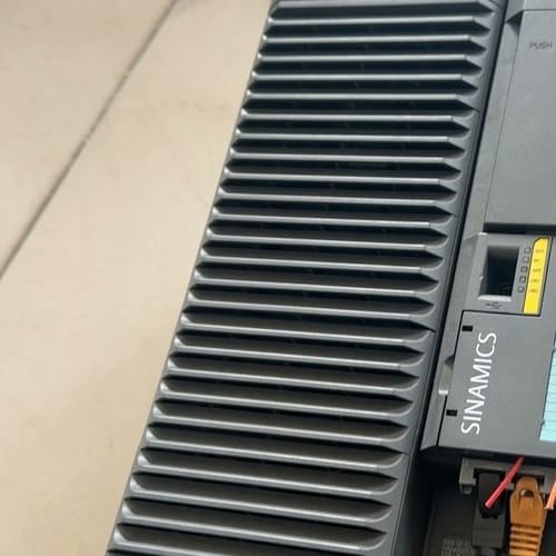 6SL3210-1KE28-4AF1西门子 成色漂亮 价格实--议价商品