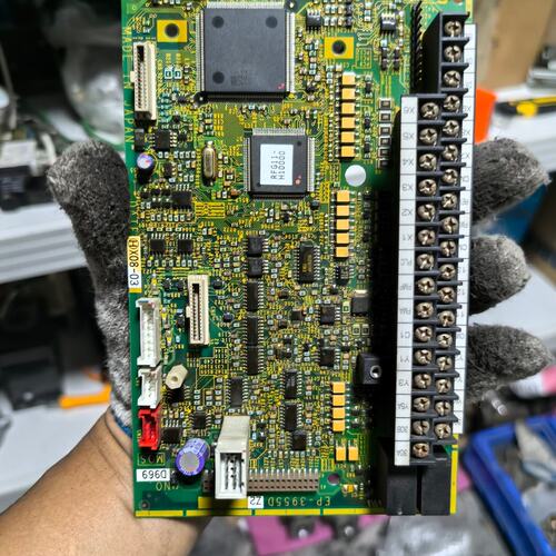富士变频器主板EP-3955D Z2，日本制造，型号RF61--议价商品
