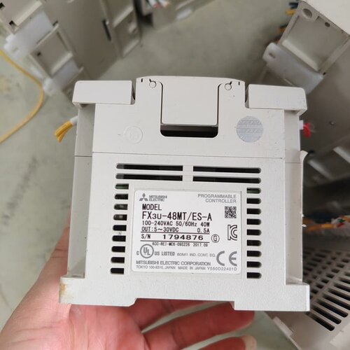 三菱PLC FX3U-48MT，二手拆机，成色漂亮，外观干净--议价商品