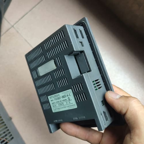三菱文本显示器F920GOT-BBD5-K-C--议价商品