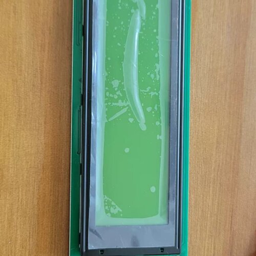 LM213XB液晶屏，，成色还可以，屏幕显示正常，接口齐全，--议价