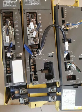 A06B-6077-H111，实物图，成色如图，暴力拆机外壳--议价商品