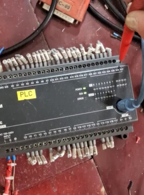 台达DVP40ec00r3(v6.80),功能包好底座磕破实 --议价商品