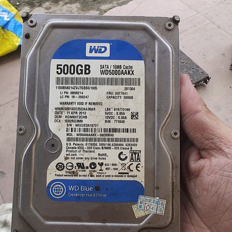 出一块西数蓝盘500G机械硬盘,型号WD5000AAKX,3--议价商品