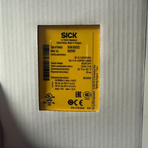 SICK西克安全继电器，型号UE48-30S3D2--议价商品