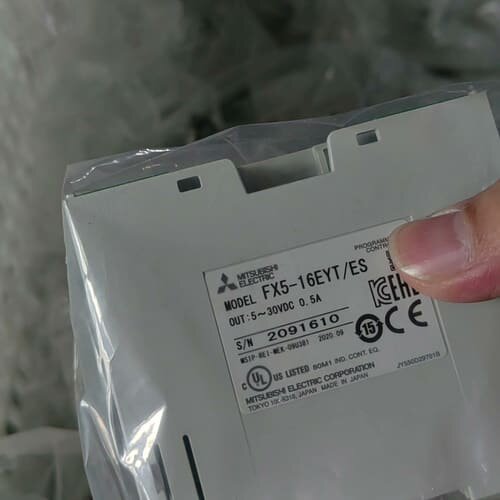 三菱PLC FX5U-32MT/ES，FX5-16EYR，2--议价商品