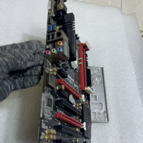 华擎B85 KILLER主板，功能完好无维修，成色轻微使用痕--议价商品