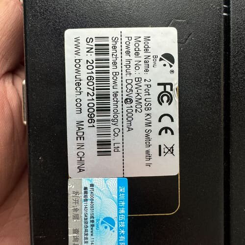 4口USB KVM切换器，带VGA接口，4进1出，支持键盘鼠--议价商品