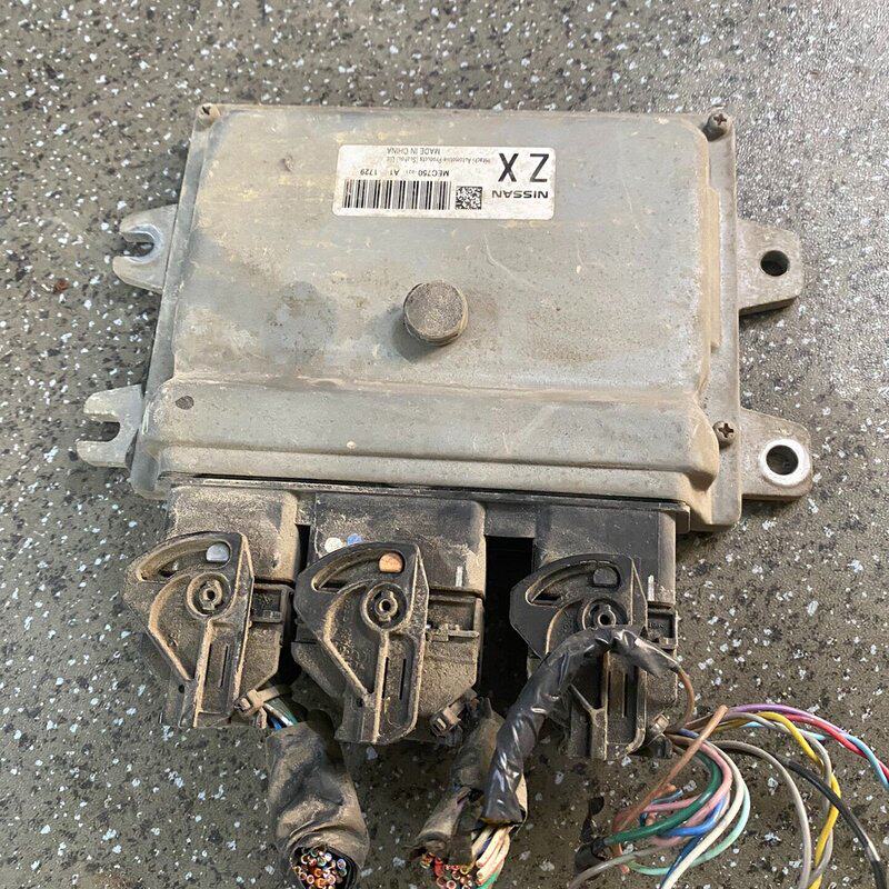 年日产阳光原装发动机电脑板,型号MEC730,拆车件,功--议价商品