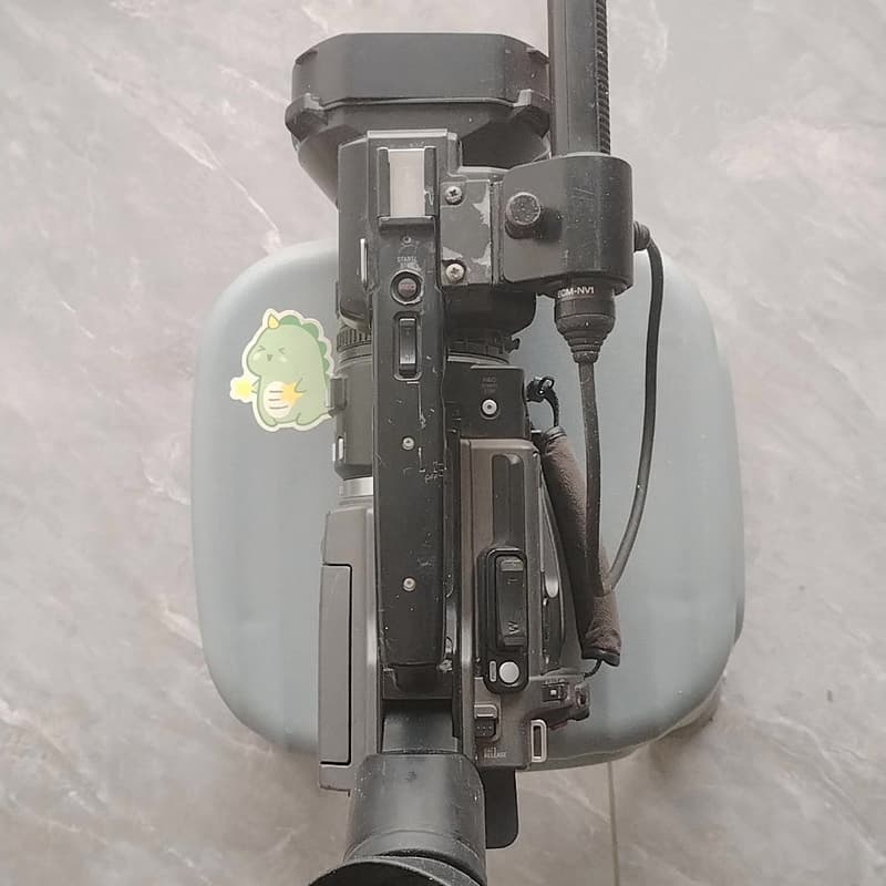 索尼DSR-PD190P专业DV机 ,没有电了,没有--议价商品