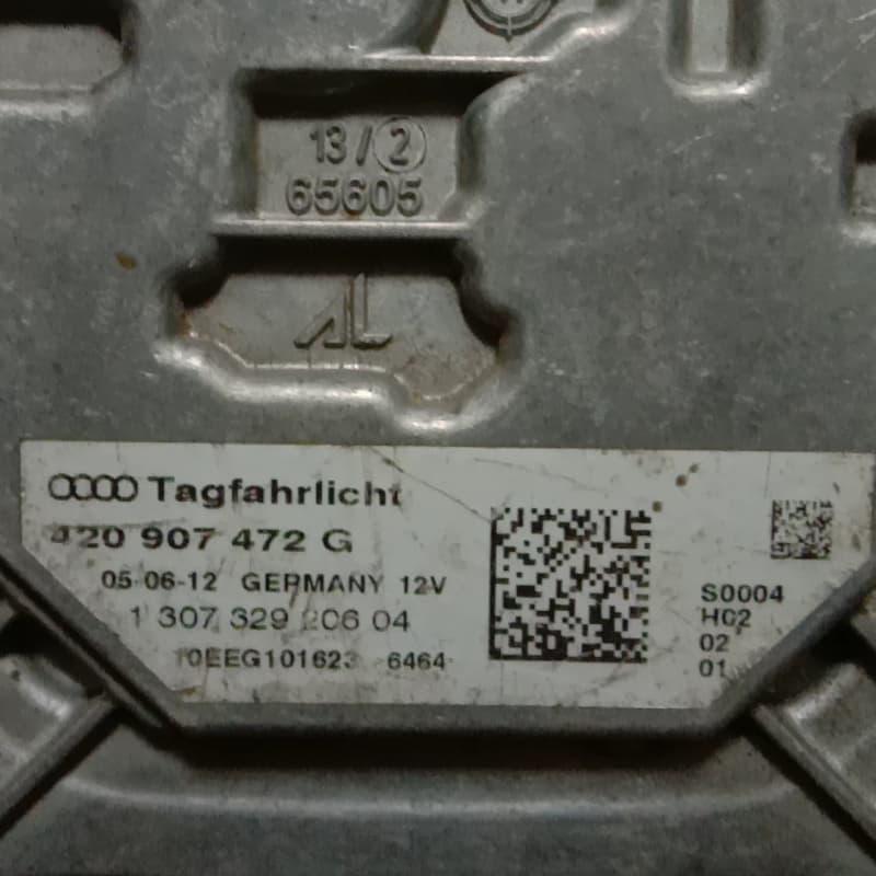 奥迪TT大灯LED控制模块电脑，保功能正常使用，需要的联系。--议