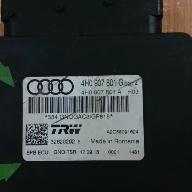 奥迪a8L D4电子手刹模块电脑,拆车件成色如图,尾号801--议价商