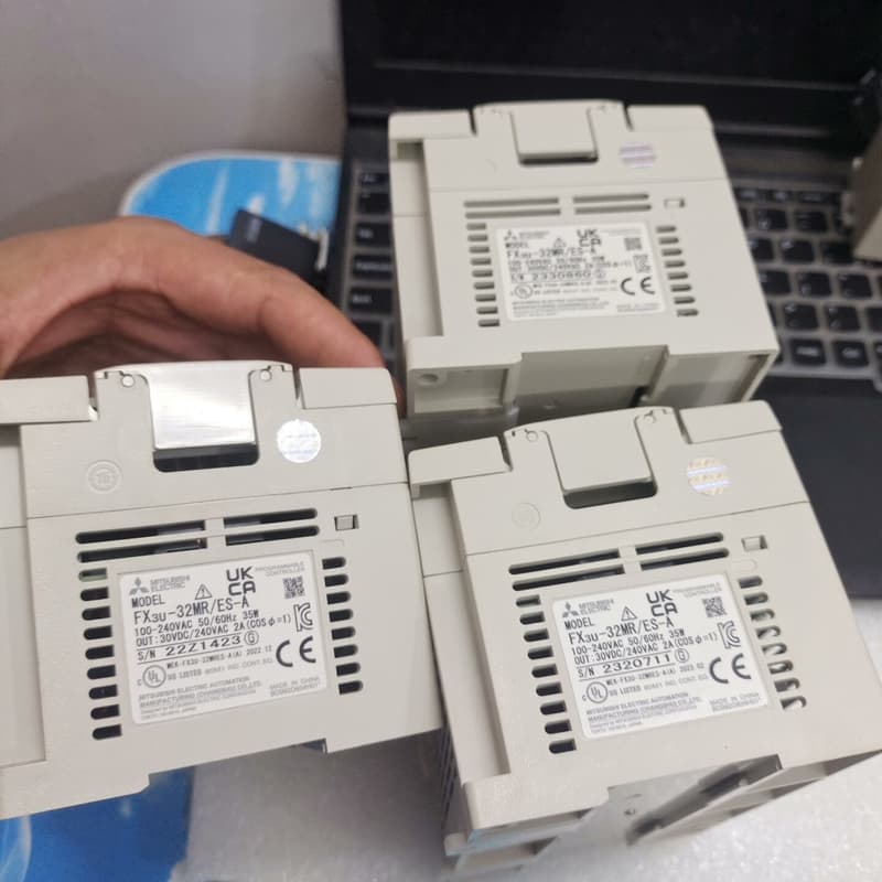 FX3U-32MR 22年23年原装正品三菱plc 95新包--议价商品