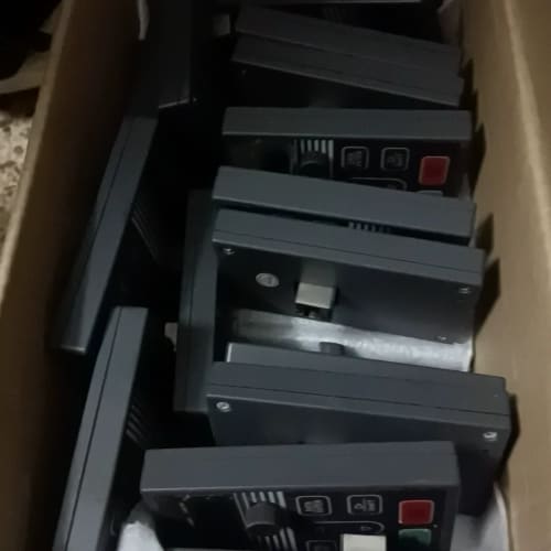 迈凯诺变频器大面板,新到一批79广东非特偏自治区包邮包好!(--