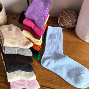 棉吸汗彩色袜子双针竖条纹中筒袜绿色刺绣款 女士四季 款