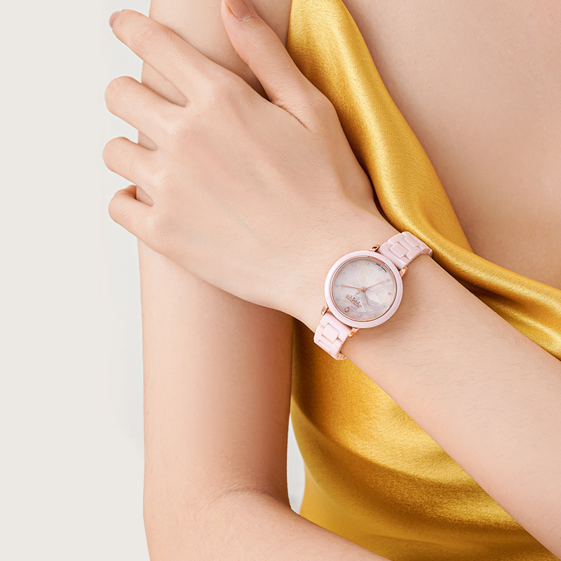 聚利时轻奢陶瓷珍珠母贝石英女表