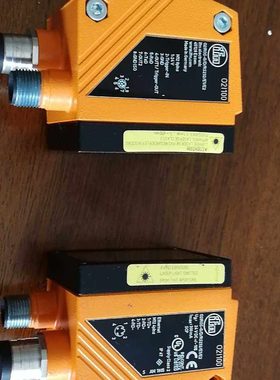 原装O2I100条形码二维码读取器现货2个