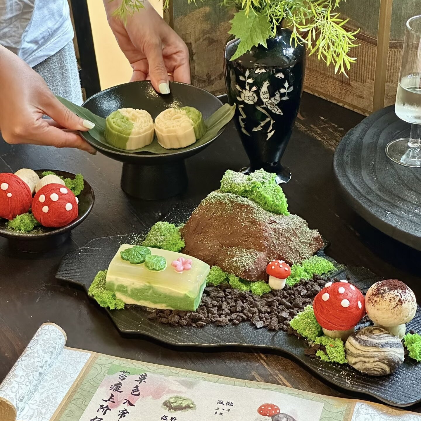 异形陶瓷盘下午茶点心长托盘酒店商用意境菜冷盘牛排烤肉展示餐盘