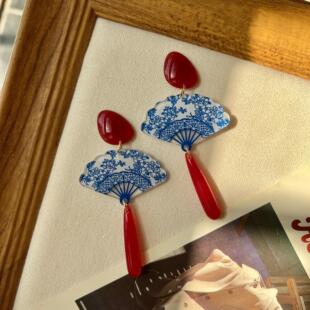 新中式耳环青花瓷扇子民族风小众耳环古风红蓝汉服马面裙耳夹耳饰