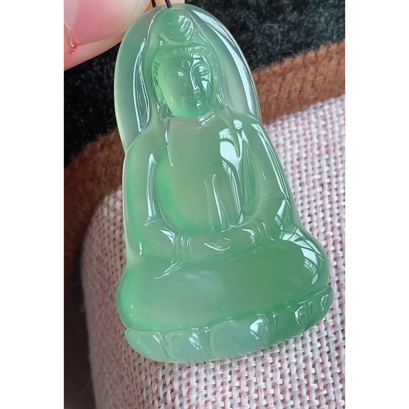 缅甸天然A货玉石翡翠 老坑冰种晴水绿素衣观音吊坠