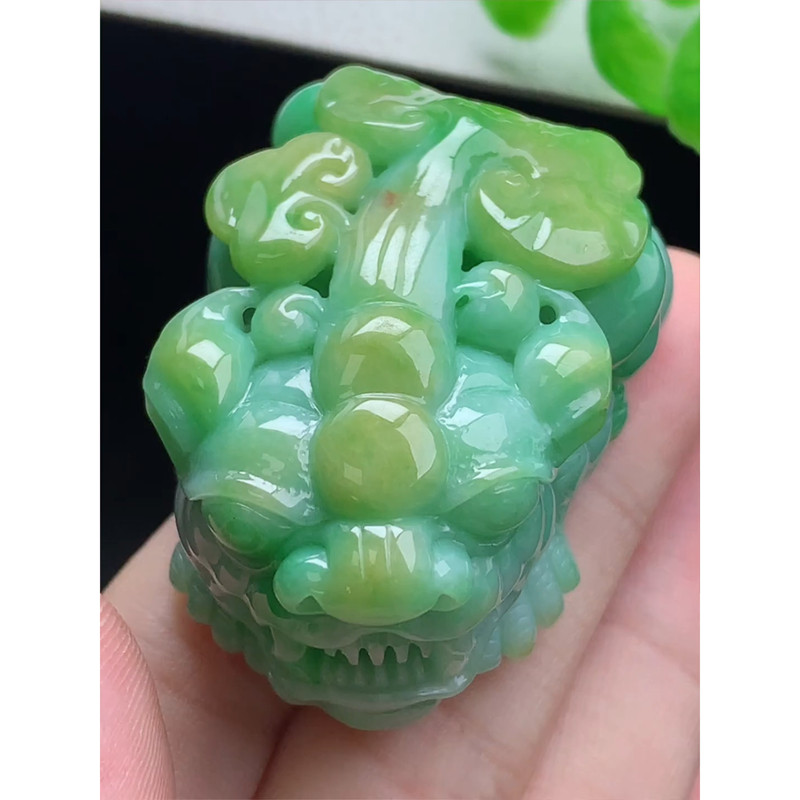 缅甸天然A货玉石翡翠 老坑冰种 手工精雕 黄加绿貔貅吊坠