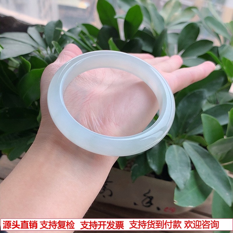 缅甸A货天然翡翠 老坑冰种白月光正装正圈手镯60-61大圈口