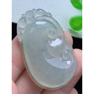 缅甸天然A货玉石翡翠 老坑冰种 手工精雕 如意吊坠