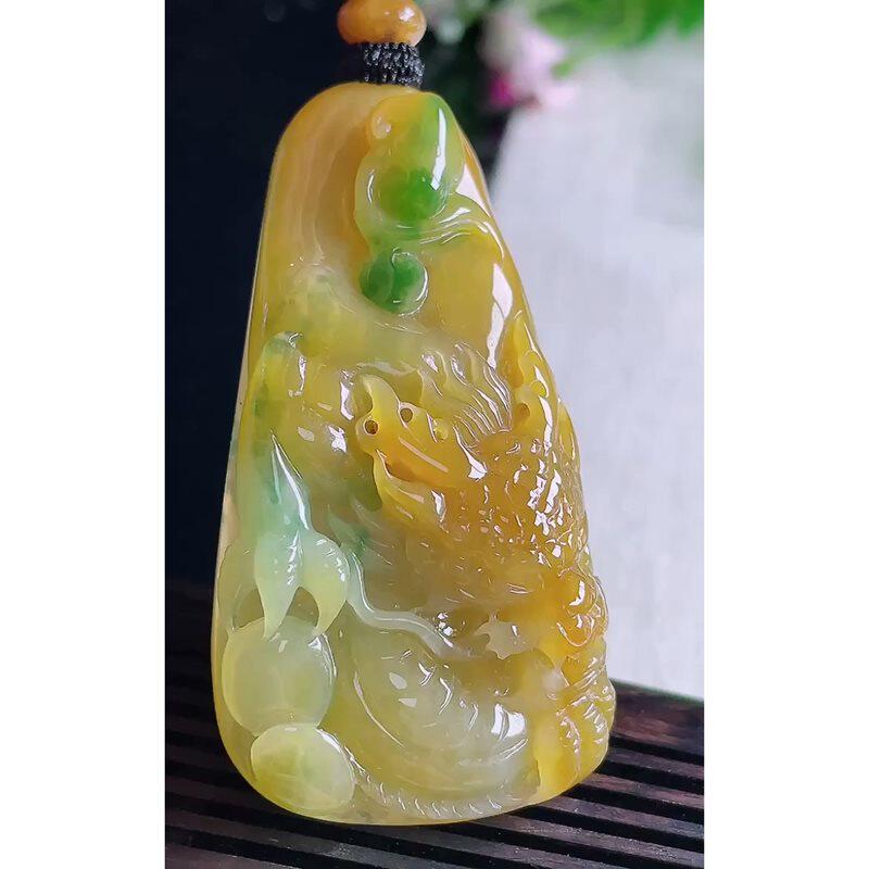 缅甸天然A货玉石翡翠挂件 精雕老坑冰种黄加绿黄翡飘绿龙牌吊坠