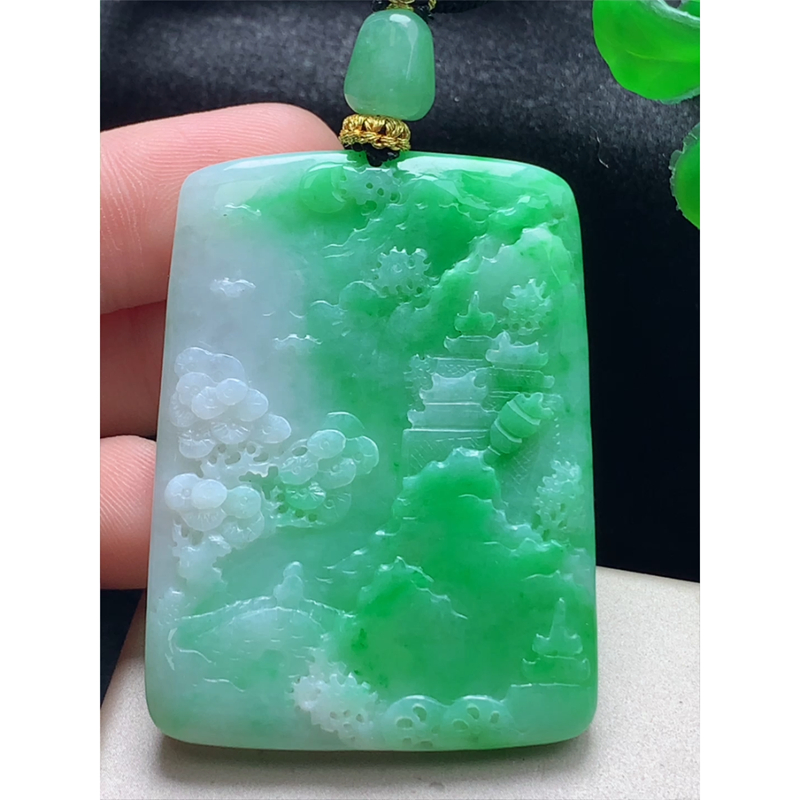 缅甸天然A货玉石翡翠 老坑冰种 手工精雕 飘绿山水牌吊坠