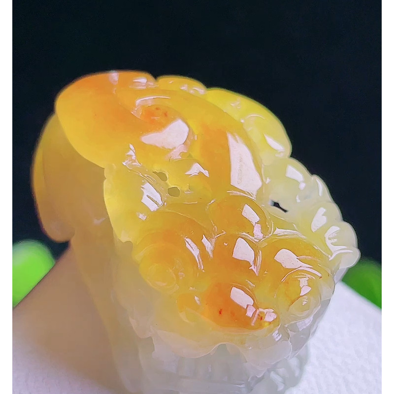 缅甸天然A货玉石翡翠挂件 精雕老坑冰种黄翡貔貅吊坠