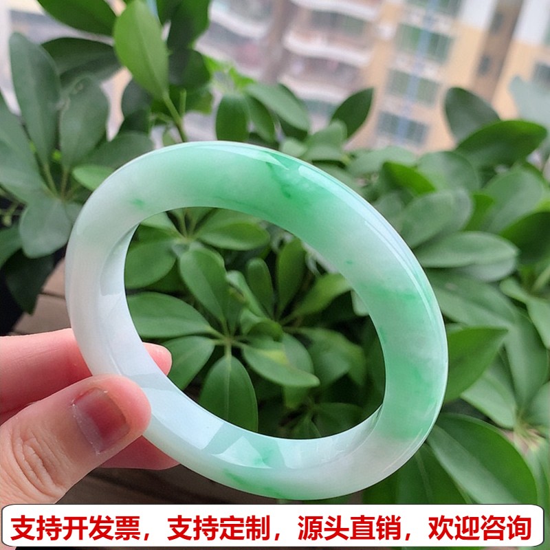 缅甸A货天然翡翠 老坑冰种飘绿厚装正装正圈手镯59-60大圈口 完美