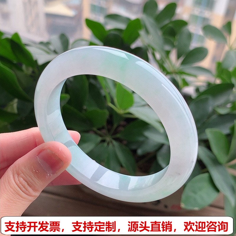 缅甸A货天然翡翠 老坑冰种飘绿正装正圈手镯59-60大圈口 完美