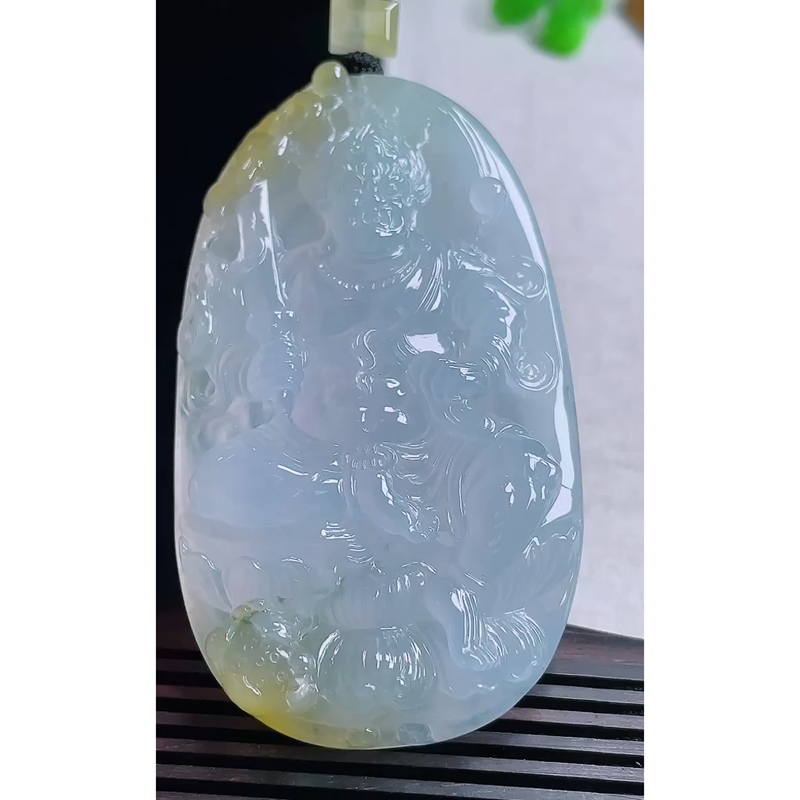 缅甸天然A货玉石翡翠 老坑冰种淡紫飘黄翡不动明王吊坠