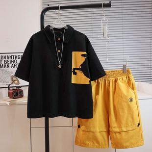 街头痞帅男童 2025夏季 新款 潮流少年必入黑色polo衫 活力黄短裤