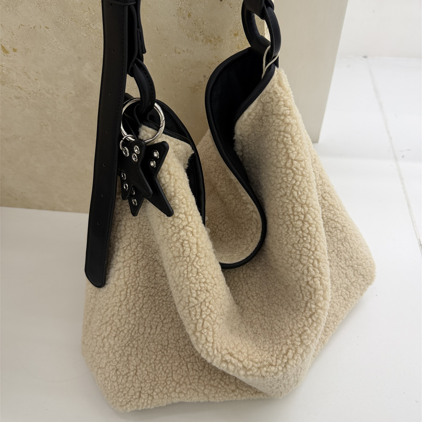 羊羔毛托特包星星包慵懒腋下包