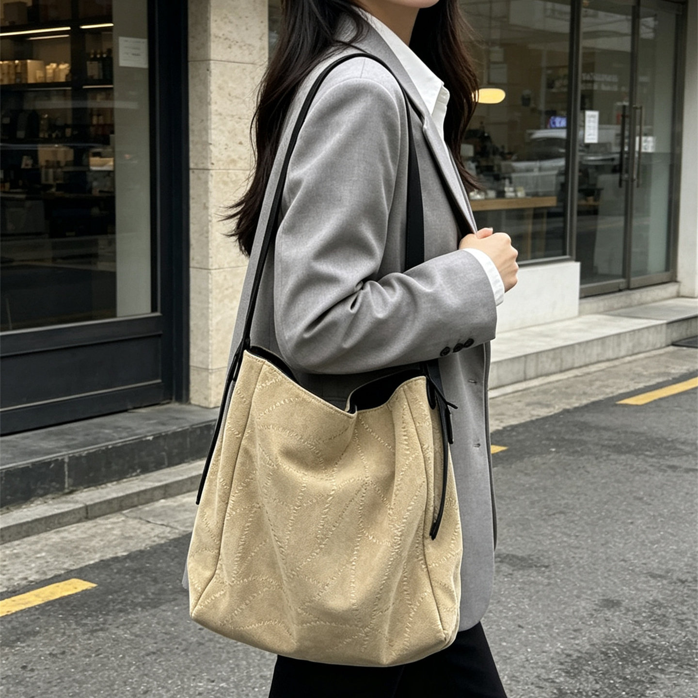 2026新款美拉德风复古棉麻帆布水桶包女大容量百搭通勤单肩手提包