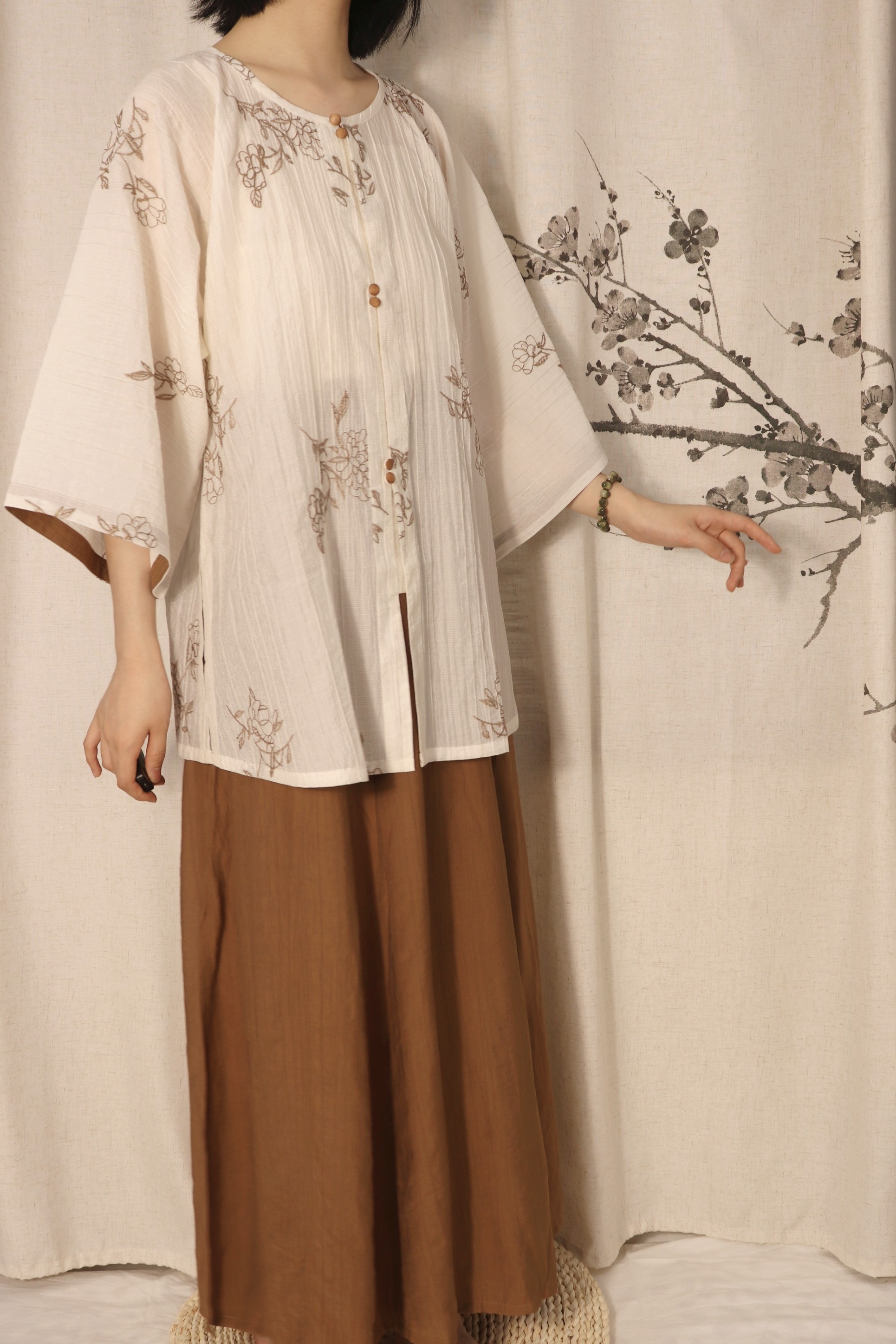 SHANG SHANG ZHE HUA 일일 봄 여름 QIU MING HANFU 자수 텐셀 라운드 넥 반팔 짧은 셔츠 MADE IN TANG