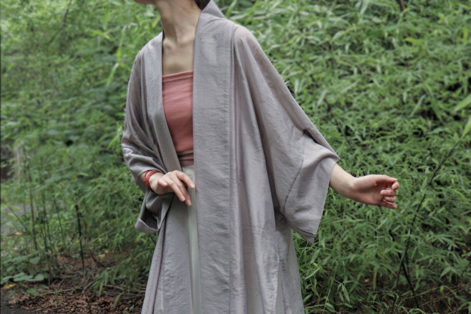 DRESSER HUA MALLOW ORIGINAL SONG CHANGGAN TEMPLE STRAIGHT-COLLARED LONG GOWN DOUBLE COLLAR AND FOLDS IN THE TRADITIONAL HAN CLOTHING OF THE DAY-TO-DAY YUZI