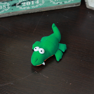 数量不多 傻傻憨憨的小鳄鱼公仔创意毛绒玩具闺蜜小礼物 带拉震功