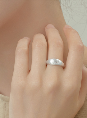 梵灵S925纯银拉丝指尖小方块戒指
